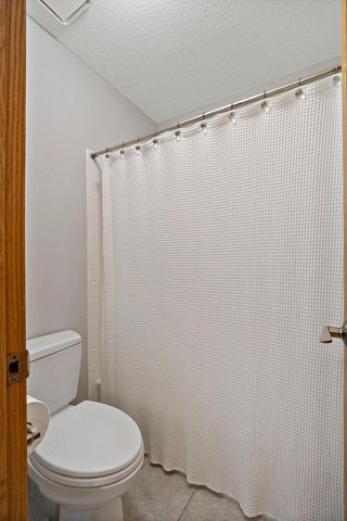 8879 Sylvan Ridge, Eden Prairie, MN 55347