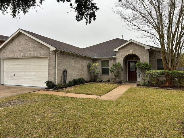 5218 Meadow Canyon Drive, Sugar Land, TX 77479