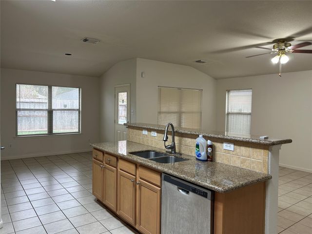 5218 Meadow Canyon Drive, Sugar Land, TX 77479