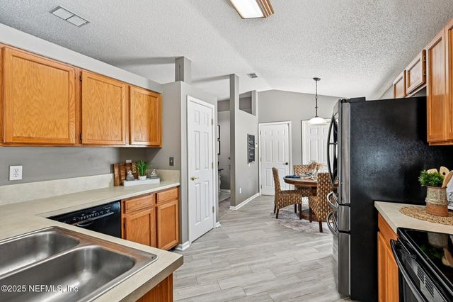 1806 DARTMOUTH Drive, Middleburg, FL 32068