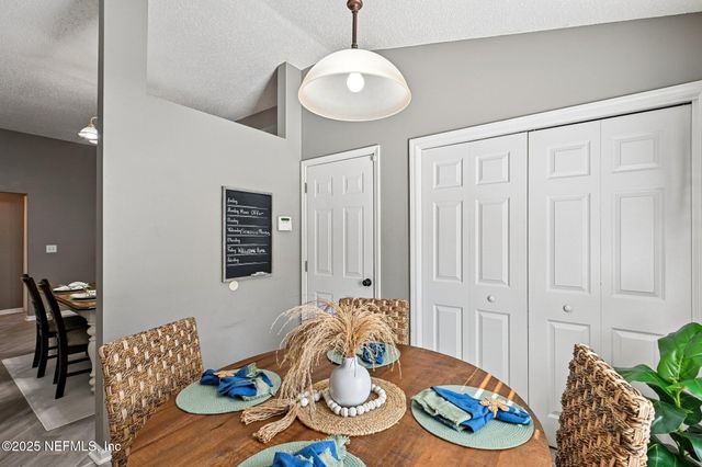 1806 DARTMOUTH Drive, Middleburg, FL 32068