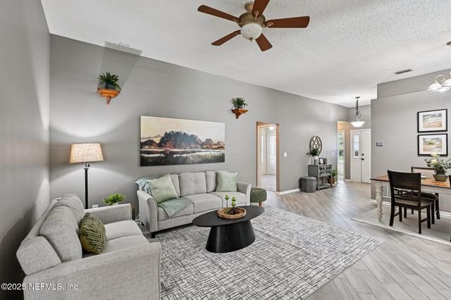 1806 DARTMOUTH Drive, Middleburg, FL 32068