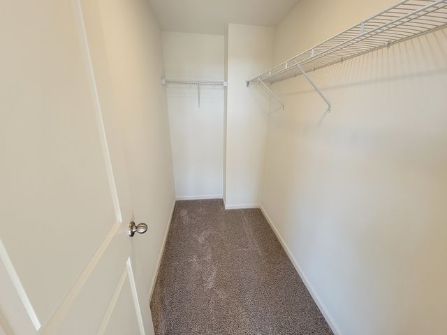 1270 Lakepointe Drive, Schaumburg, IL 60173