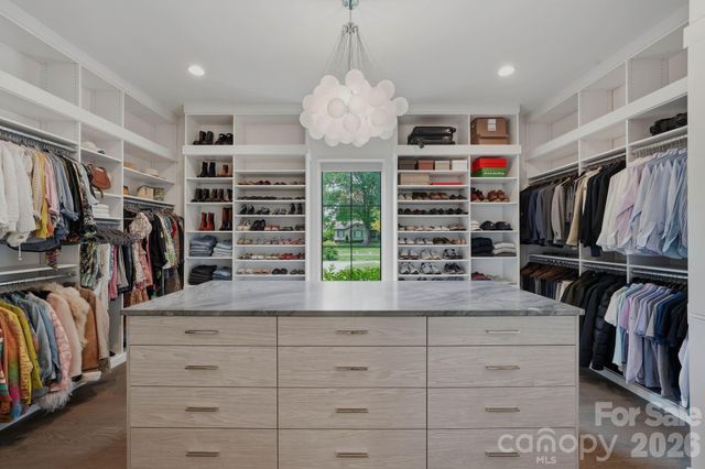1919 Shoreham Drive, Charlotte, NC 28211