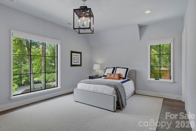 1919 Shoreham Drive, Charlotte, NC 28211