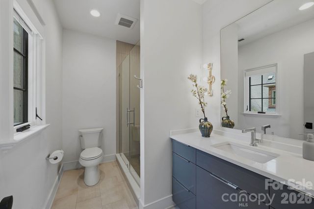 1919 Shoreham Drive, Charlotte, NC 28211