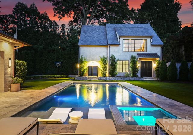 1919 Shoreham Drive, Charlotte, NC 28211
