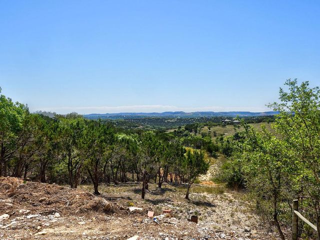 3425 Crawford RD, Spicewood, TX 78669