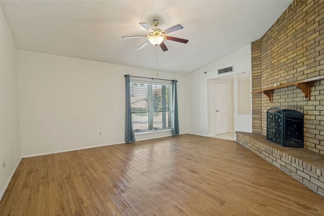 4324 Mesa View Drive, Mesquite, TX 75150
