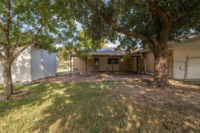 4324 Mesa View Drive, Mesquite, TX 75150
