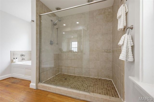 7385 Arlington Drive, Richmond Heights, MO 63117