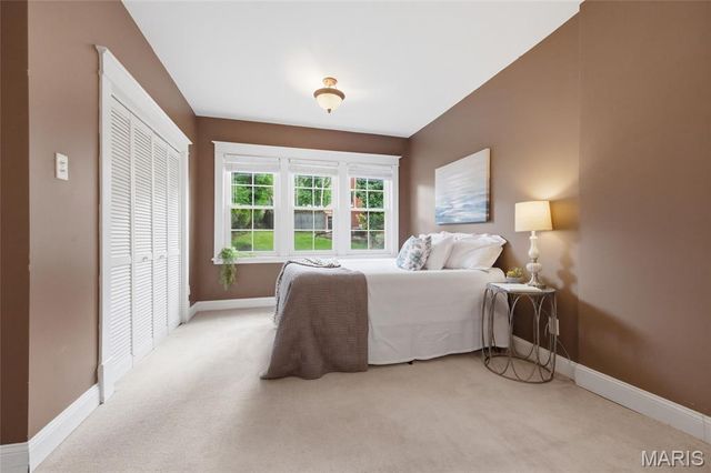 7385 Arlington Drive, Richmond Heights, MO 63117
