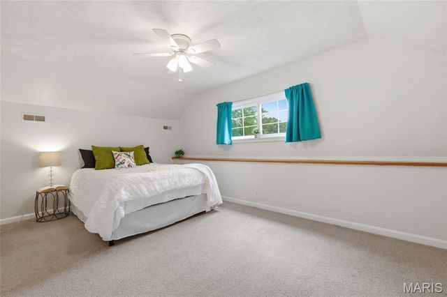 7385 Arlington Drive, Richmond Heights, MO 63117