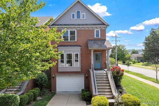 2130 Franz Park Lane, St Louis, MO 63139