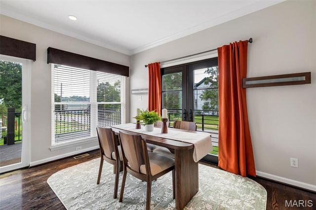 2130 Franz Park Lane, St Louis, MO 63139