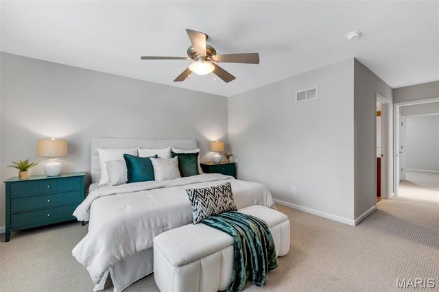 2130 Franz Park Lane, St Louis, MO 63139