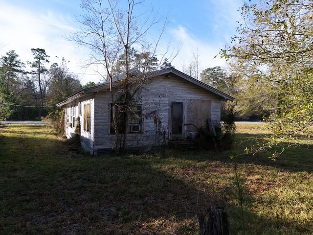 13520 Highway 105, Beaumont, TX 77713