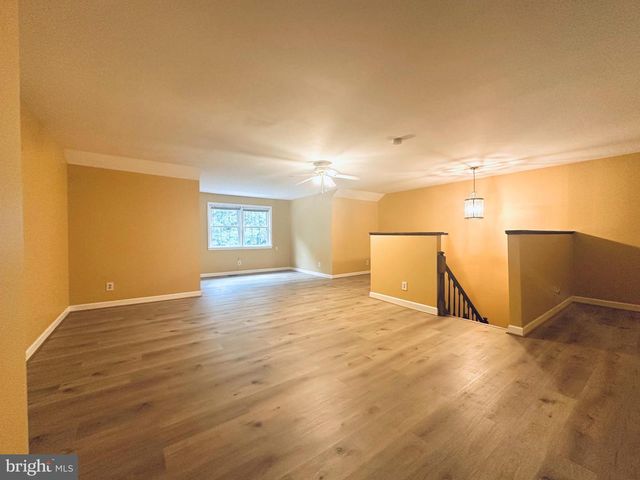 6353 BRAMPTON CT, Alexandria, VA 22304