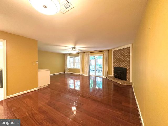 6353 BRAMPTON CT, Alexandria, VA 22304