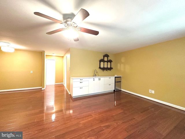 6353 BRAMPTON CT, Alexandria, VA 22304