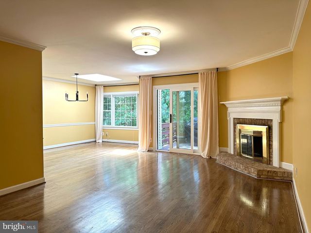 6353 BRAMPTON CT, Alexandria, VA 22304