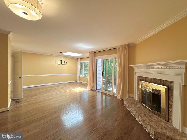 6353 BRAMPTON CT, Alexandria, VA 22304