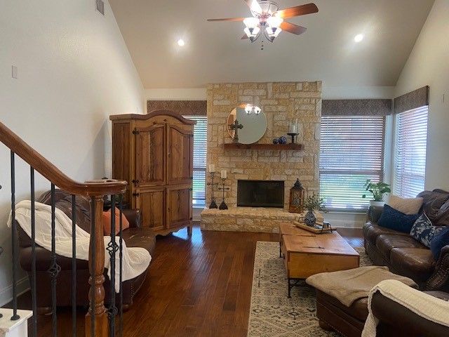 7040 Sea Star Drive, Grand Prairie, TX 75054