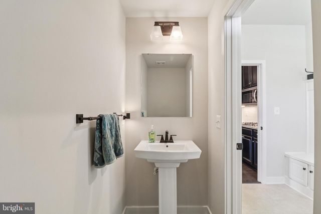 18118 RED MULBERRY RD, Dumfries, VA 22026