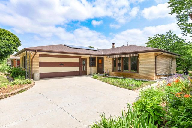 4144 N 96th STREET, Wauwatosa, WI 53222