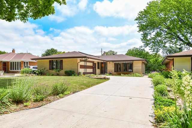 4144 N 96th STREET, Wauwatosa, WI 53222