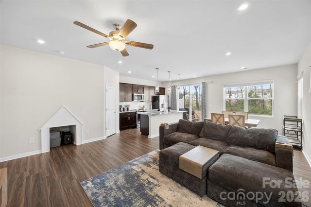 9049 Widden Way, Charlotte, NC 28269