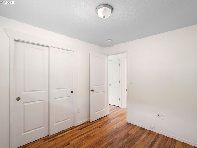 7016 Se HAROLD St, Portland, OR 97206