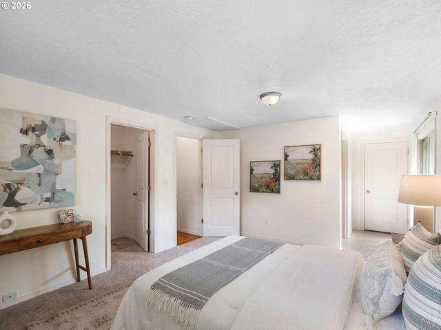 7016 Se HAROLD St, Portland, OR 97206