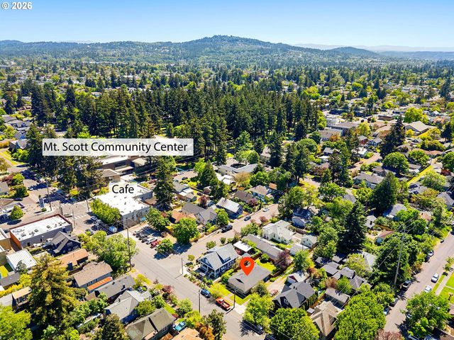 7016 Se HAROLD St, Portland, OR 97206