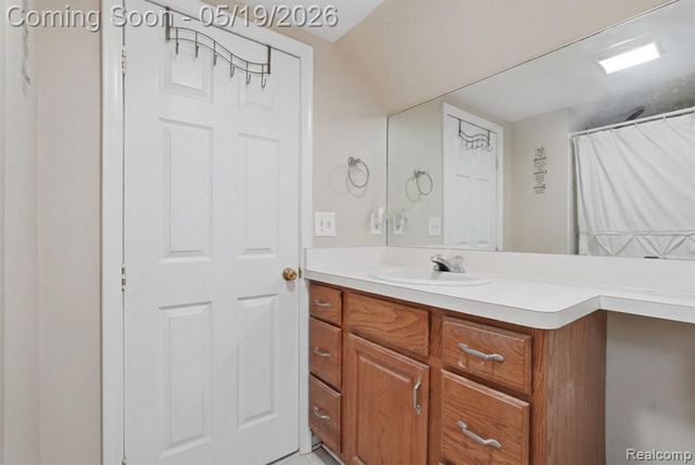 15388 Woodworth, Redford, MI 48239