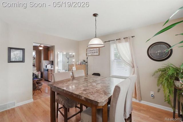 15388 Woodworth, Redford, MI 48239