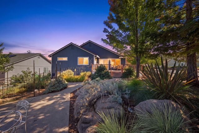 228 Success Mine Loop, Grass Valley, CA 95945