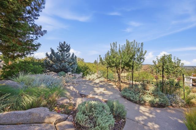228 Success Mine Loop, Grass Valley, CA 95945