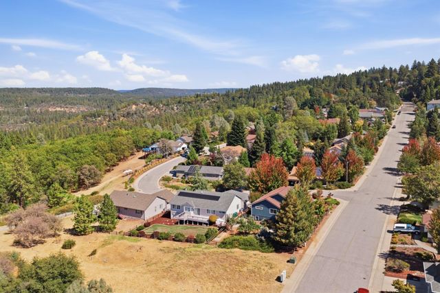 228 Success Mine Loop, Grass Valley, CA 95945