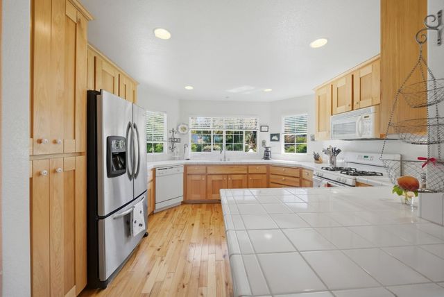 228 Success Mine Loop, Grass Valley, CA 95945
