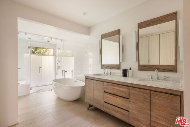 279 Mabery Road, Santa Monica, CA 90402