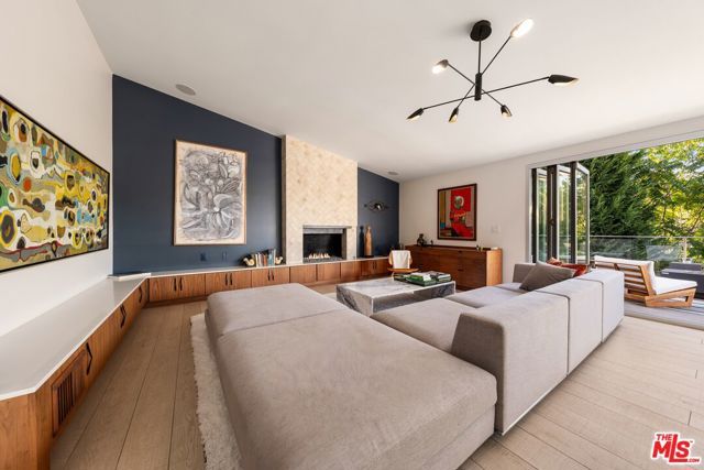 279 Mabery Road, Santa Monica, CA 90402