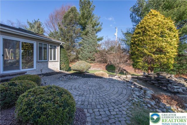 4515 Loraine Lane, Hanover Twp, PA 18017