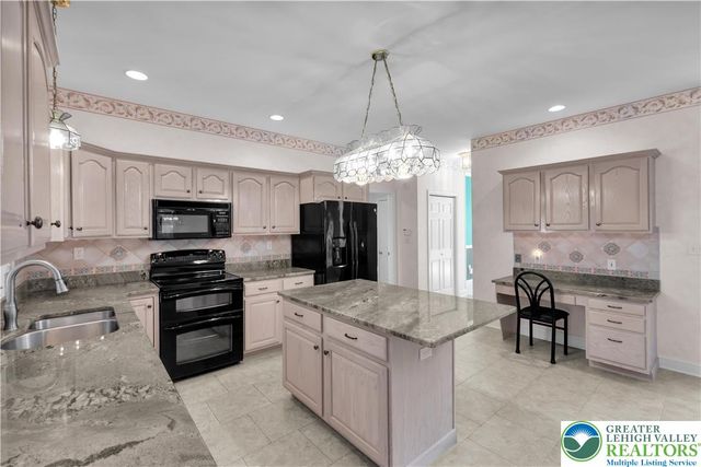 4515 Loraine Lane, Hanover Twp, PA 18017