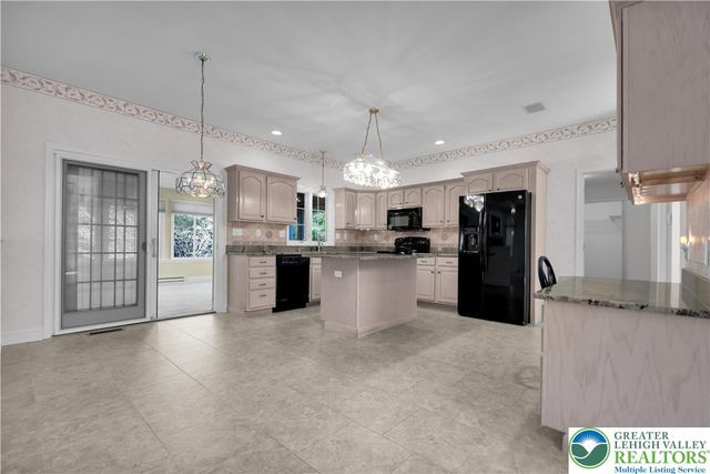 4515 Loraine Lane, Hanover Twp, PA 18017