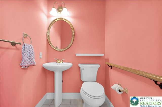 4515 Loraine Lane, Hanover Twp, PA 18017