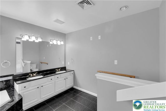 4515 Loraine Lane, Hanover Twp, PA 18017