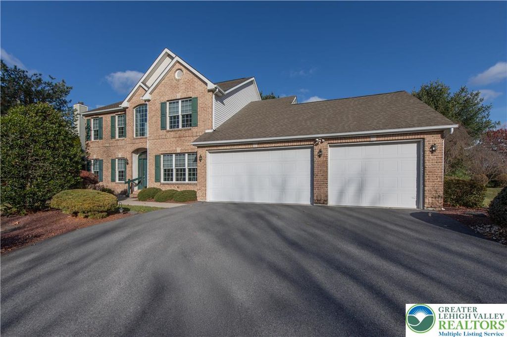 4515 Loraine Lane, Hanover Twp, PA 18017