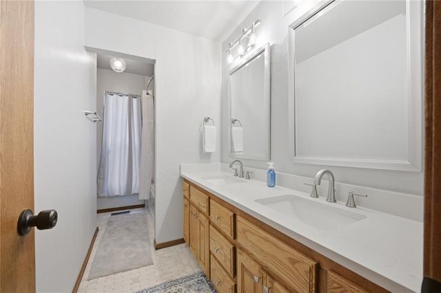 11057 W Country Drive, Oklahoma City, OK 73170