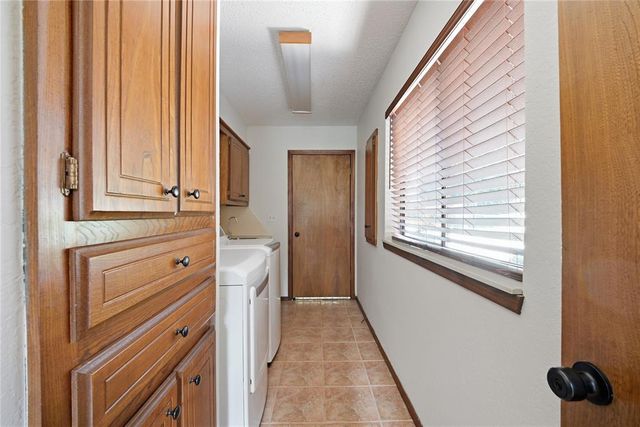11057 W Country Drive, Oklahoma City, OK 73170